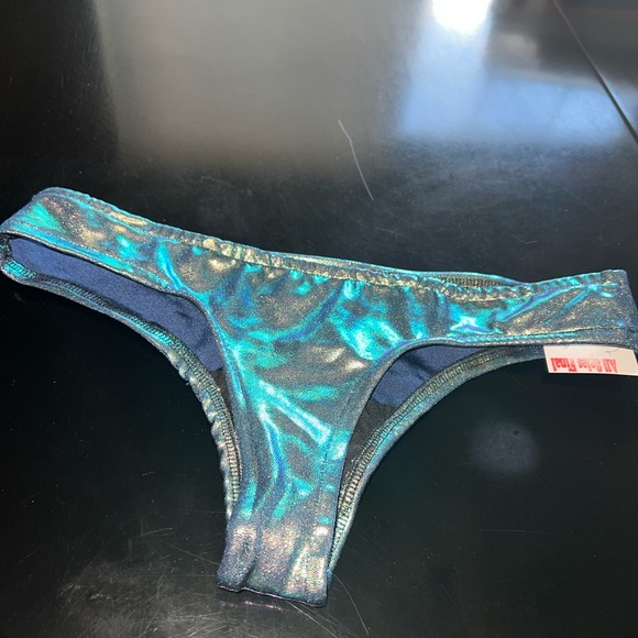 Black holographic rave bottoms - Picture 1 of 4